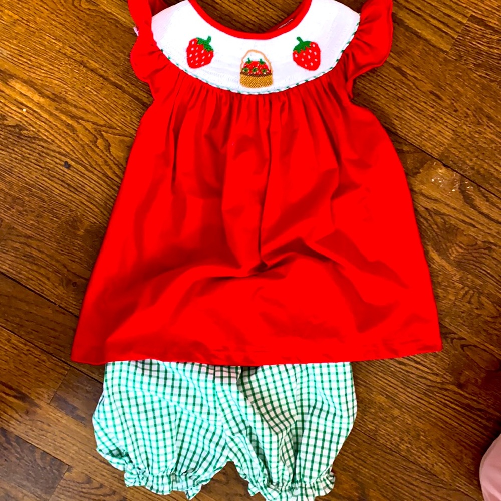 Strawberry bloomer set